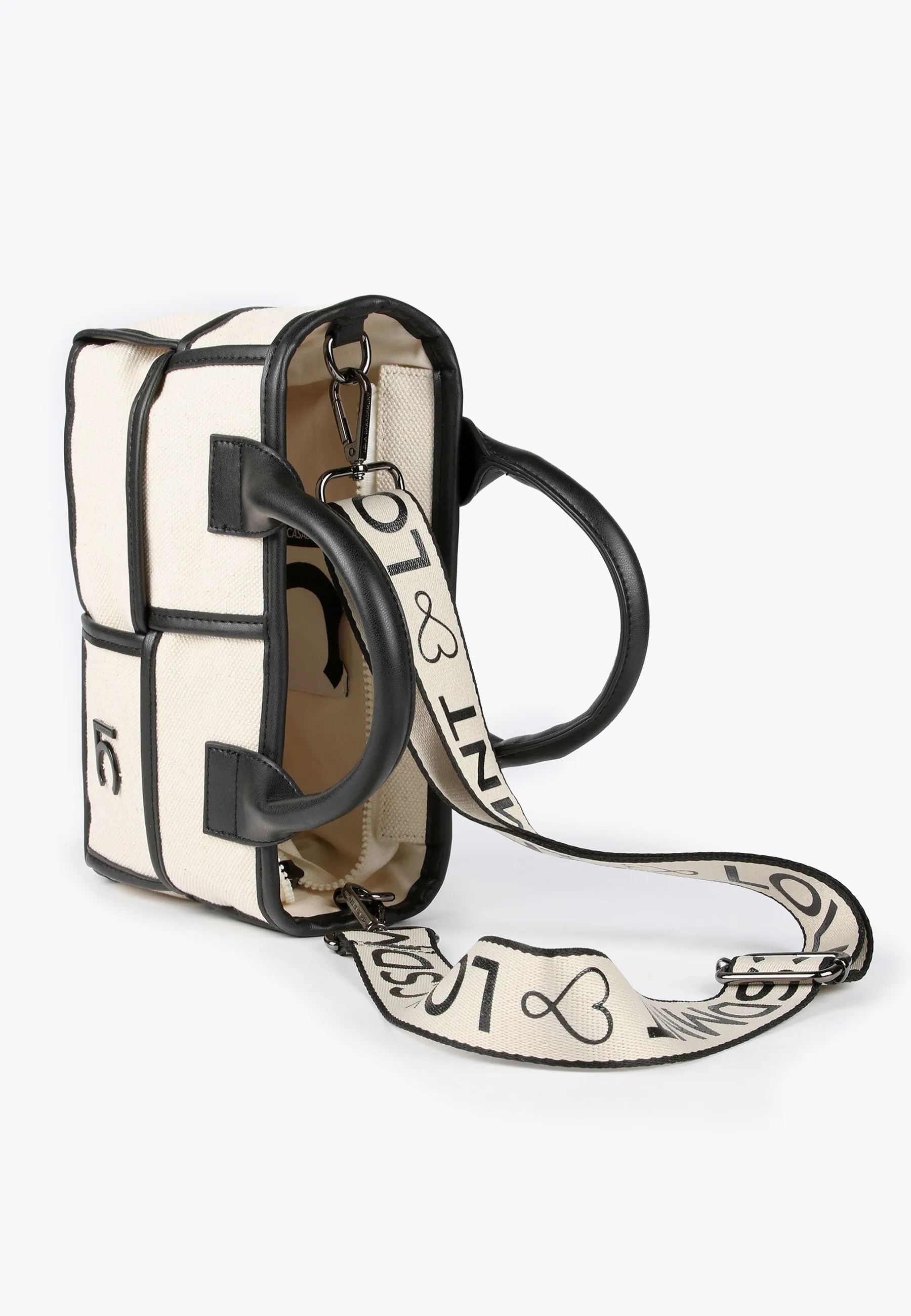 Crossbody bag with contrasting details
