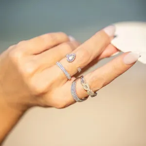 Diamond Solitaire with Pave Band