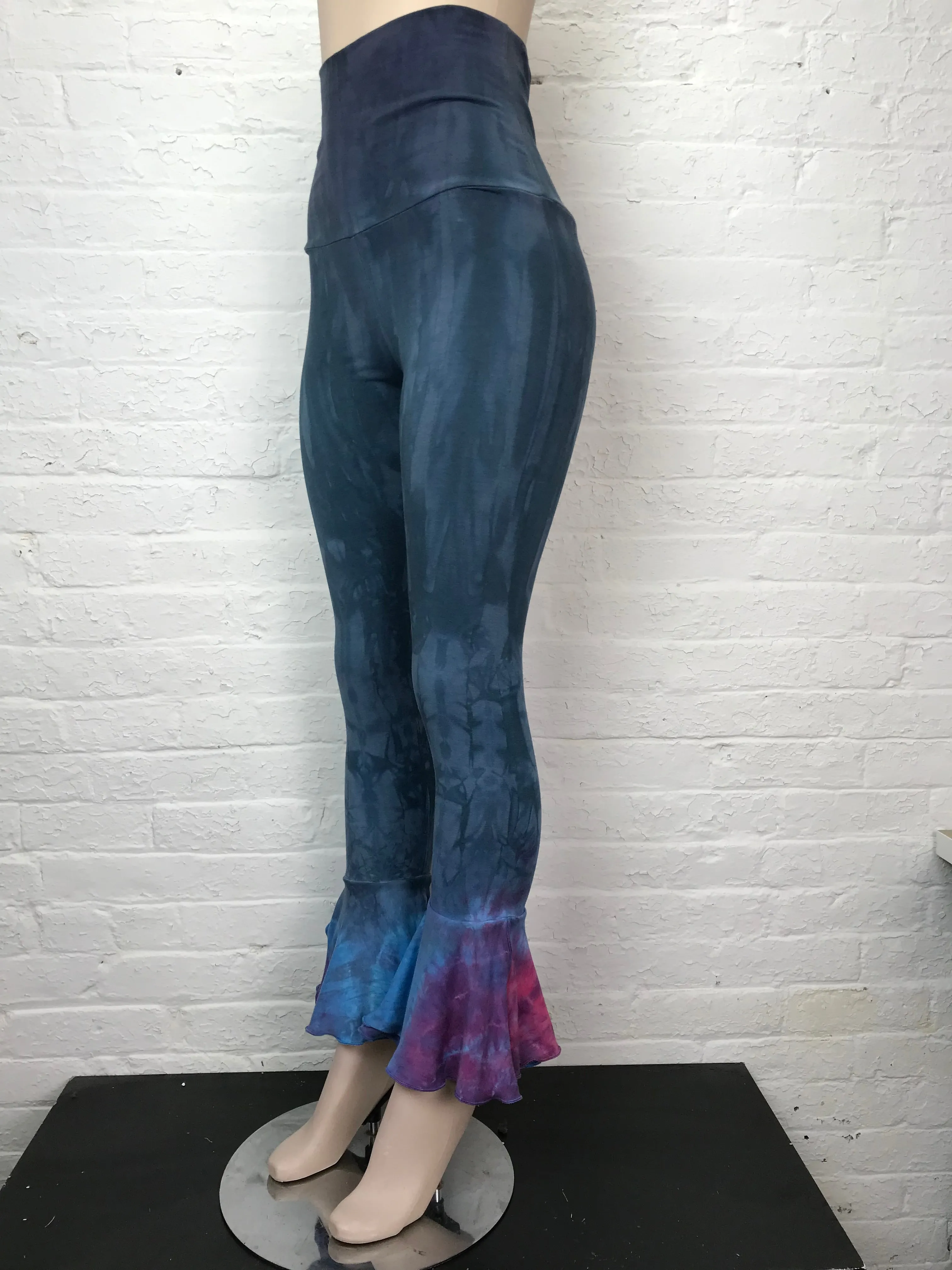 Flounce Flare Legging in Soft Blue Grey - Medium