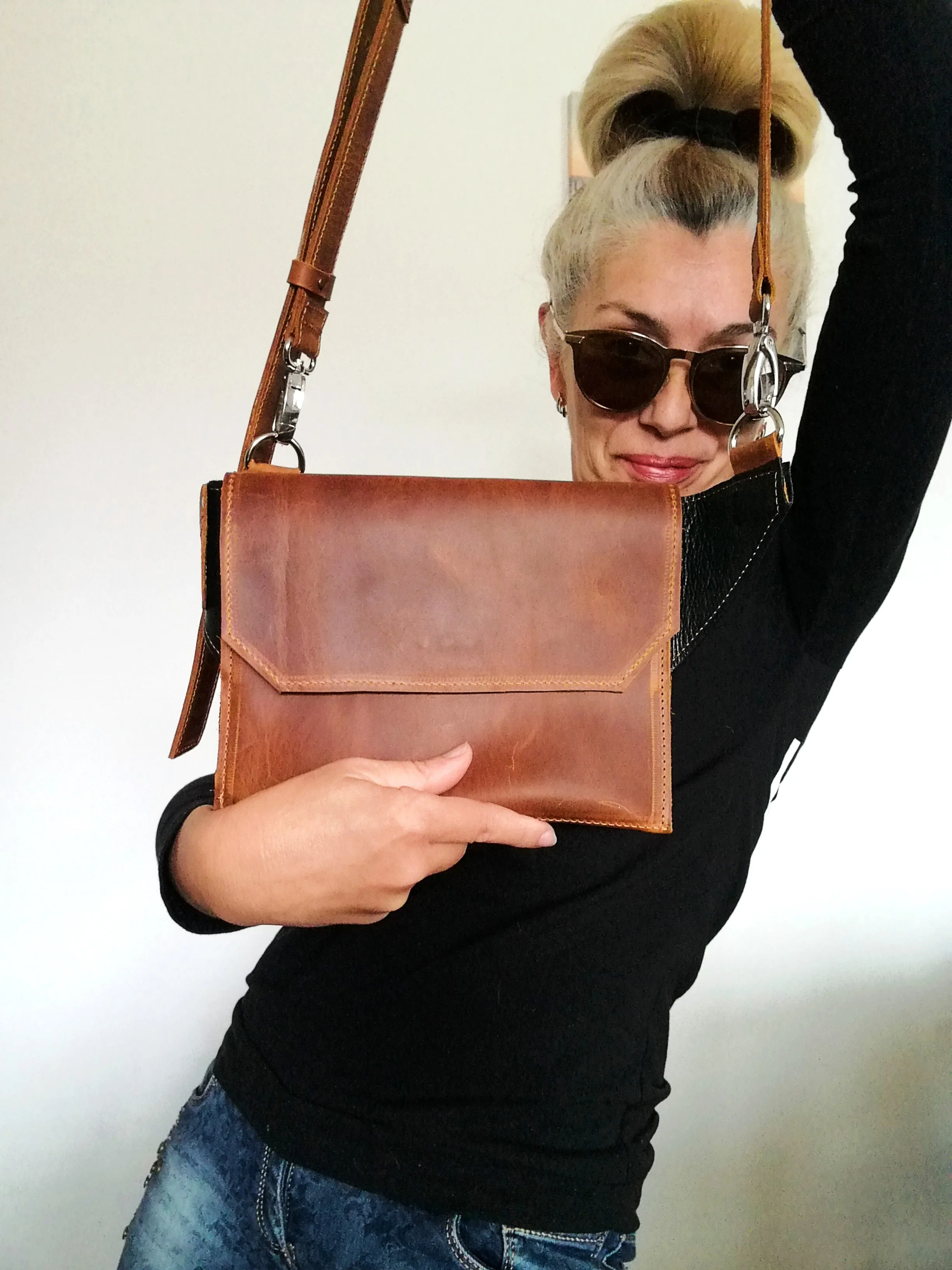 Leather Crossbody Mini Bag Unisex Brown Bumbag